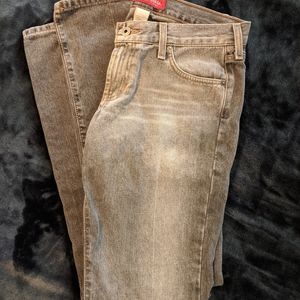 Hollister Low Rise Flare Jeans NWT size 6R